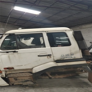 Cabina Diésel Completa Usada de Buena Calidad LHD para Partes de Carrocería de Camión Nissan <span class=keywords><strong>UD</strong></span> - Product Image 2
