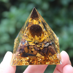 Pirámide de Cristal de Ojo de Tigre, Resina Epoxi, Decoración para el Hogar, Adorno de Escritorio, Patrón de Loto Amarillo - Product Image 2