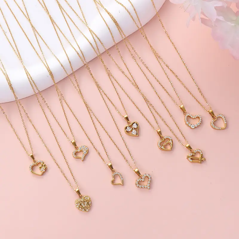 316L Stainless Steel 18K Gold Love Heart Iced Out CZ Diamond Fine Jewelry Pendant Necklaces Fashion Peach Heart Choker Necklace