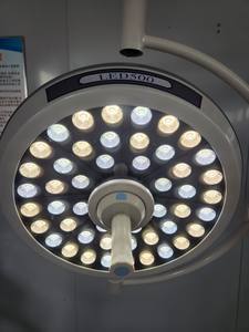 Tiyatro Ameliyat Lambası LED Gölgesiz Ameliyat Lambası Tavan Tipi Acil Durum Petal - Product Image 6