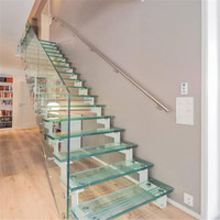 CBMMart-Escalier contemporain en bois avec design flottant, balustrade en verre sans cadre à éclairage LED caché