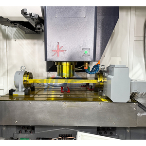 <span class=keywords><strong>Il</strong></span> centro di lavoro verticale CNC VMC1160, con <span class=keywords><strong>il</strong></span> suo sistema di controllo opzionale, è una fresatrice CNC completamente automatica. - Product Image 3