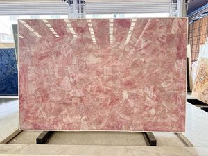 Pietra di Lusso Rosa Chiaro con Venature Cristalline Traslucide per Decorazione Romantica di Ville e Camere da Principessa - Product Image 1