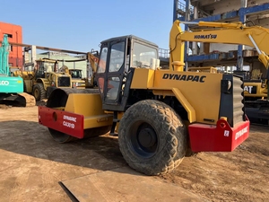 Compacteur à tambour unique Dynapac CA301D d'occasion, très demandé, pour travaux de construction intensifs, disponible à Shanghai - Product Image 1