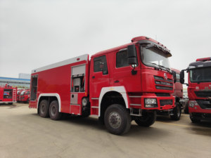Camion de pompiers à poudre sèche économique avec cabine simple et pompe centrifuge pour la protection incendie des routes rurales et municipales - Product Image 6