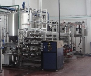 Machine de stérilisation du lait en tube UHT 2T 5T, pasteurisateur de pâte de tomate - Product Image 4
