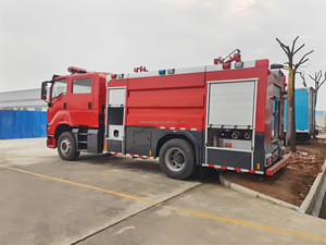 Camion de pompiers 4x2 6000L Euro 6 personnalisé en usine, nouveau véhicule diesel à eau et mousse, portée 60m, 150-250 CV - Product Image 2
