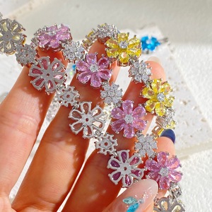 Bracelet tendance en cristal de zircon coloré avec motif floral, collection Rêve de Nuit d'Été, vente en gros d'usine, personnalisable - Product Image 2