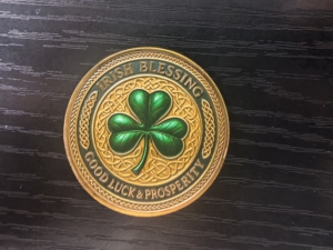 Offre Spéciale : Lot de 2 Pièces de Monnaie Commémoratives 3D Saint-Patrick – Trèfle Chanceux – Cadeau Souvenir de Collection Porte-Bonheur - Product Image 6