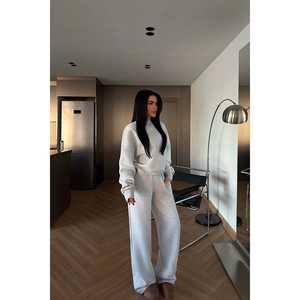 Chándal Gris Cómodo para Invierno, Cortavientos, Transpirable, Lavado al Ácido, Ropa Deportiva para Correr, Gimnasio, Impresión por Sublimación - Product Image 2