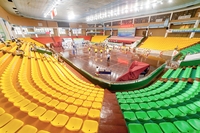 Sièges de stade à dossier bas en plastique PEHD (polyéthylène haute densité) résistant aux UV pour tribunes et arènes CS-DKB-P