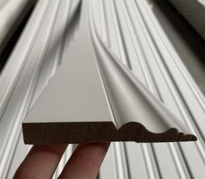 UV bitmiş/<span class=keywords><strong>Pvc</strong></span> sarılmış/PU boya/beyaz astarlı MDF Trim kalıplama süpürgelik panoları duvar süpürgelik - Product Image 5