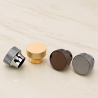 Bouchon de flacon de parfum en alliage de zinc Zamac, capuchon de parfum métallique de luxe, logo personnalisé pour flacon de parfum en verre, vente en gros