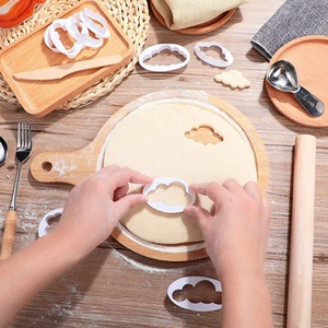 Juego de 5 Moldes para Repostería con Forma de Nube 3D, Cortador de Galletas, Molde para Fondant, Herramientas para Decoración de Pasteles - Product Image 3