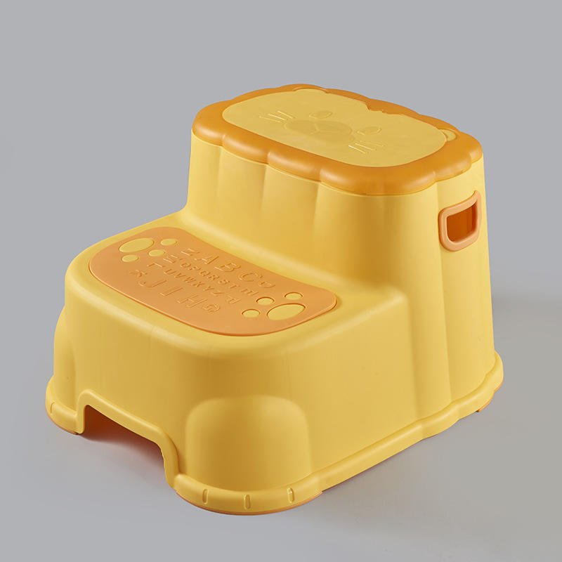 Lindo reposapiés de león rosa con luz