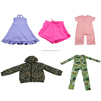 Manteau à capuche graphique Halloween pour enfants avec bordure à carreaux, certifié CPC, retours gratuits pour garçons et filles, idéal pour les activités festives