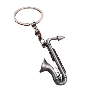Saxophon-Schlüsselanhänger im Großhandel, Mini-Musikinstrument-Anhänger, Geschenk für Musikliebhaber - Product Image 5
