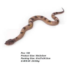 Modello <span class=keywords><strong>di</strong></span> pitone dorato artificiale <span class=keywords><strong>di</strong></span> vendita a caldo serpente <span class=keywords><strong>di</strong></span> gomma morbida per bambini modello <span class=keywords><strong>di</strong></span> <span class=keywords><strong>Zoo</strong></span> transfrontaliero realizzato in plastica resistente - Product Image 2