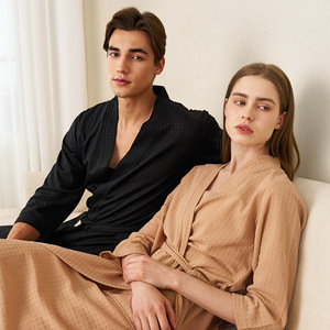 Wholesale Summer Hotel Unisex Adult Bathrobe Men Soft Quick Dry Spa Bathrobe Solid Gown <strong>Women</strong> <strong>Waffle</strong> <strong>Robes</strong> - Product Image 2