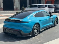 Pièce auto BTC pour Porsche Taycan : Kit carrosserie style MSY, Lame avant, Lame arrière, Jupes latérales, Spoiler en fibre de carbone