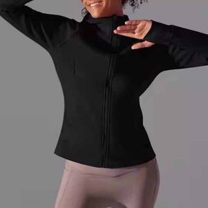 เสื้อฮู้ดดี้ผู้หญิงแบบครอป ผ้าฝรั่งเศสเทอร์รี่ ซิป กระเป๋า ดีไซน์เนอร์ ลำลอง แบบเรียบ สามารถสั่งทำได้ - Product Image 5