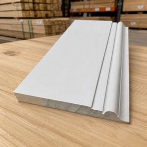 Rodapié de pino blanco imprimado para el mercado de la construcción, material decorativo para el borde inferior de paredes, suministro al por mayor para constructores. - Product Image 6