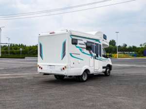 Autocaravana de Lujo Personalizada Tipo C L-VECO |   Energía Solar Fuera de la Red y Baño Completo con Cocina |   Casa Móvil Autónoma - Product Image 4