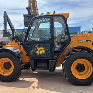 Manipulador Telescópico JCB 535 de Servicio Pesado, Máquina Elevadora Hidráulica de 3.5 Toneladas con Accesorio de Cambio Rápido para Tuberías - Product Image 3