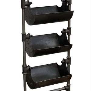 Elementos rústicos y modernos vintage crean piezas verdaderamente inspiradoras hechas de materiales recuperados y metales en acabados naturales - Product Image 1