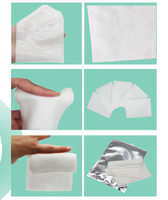 Échantillon gratuit compresse froide jetable Patch en gel Fourniture de soins de santé Soulagement de la douleur pour le sport compresses chaudes et froides réduisant l'enflure