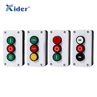 XAL-B334 Boutons-poussoirs à ressort de retour, trois types : un vert (flèche noire), un rouge, un noir (flèche blanche)