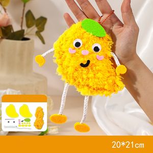 Pendentif DIY à <span class=keywords><strong>coudre</strong></span> en forme de fruits pour enfants, en tissu non tissé, cadeau pour enfants, jouet d'artisanat de maternelle pour améliorer la coordination œil-main - Product Image 2