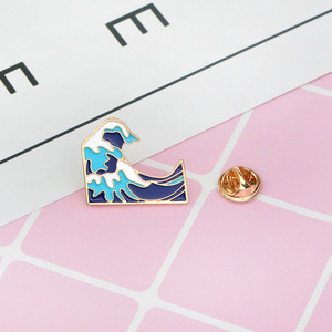 Bleu mer vagues coeur émail broche neige montagne <span class=keywords><strong>Dragon</strong></span> baleine sac coucher de soleil broche océan vague Badge baleine bijoux cadeau pour enfants amis - Product Image 2