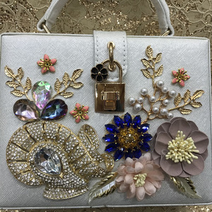 Sac à poignée supérieure de luxe pour femmes 3D Floral Pearl Diamond Shoulder Purses Fashion Crystal White Leather Wedding Party Evening Embrayages - Product Image 5