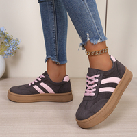Baskets compensées roses rayées pour femme, aspect daim, à lacets, bout rond, style rétro, chaussures plates décontractées pour la marche