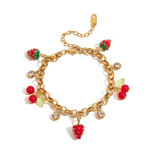 Bracelet à breloques fruits, chaîne dorée, pendentif fraise cerise, bijoux pour femme, cadeau - Product Image 1