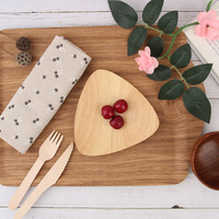 Assiette de service triangulaire en bois miniature pour snacks, fruits et desserts – Vente en gros
