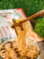 Repas instantané OEM, nouilles de konjac, prêtes à manger, saveur dinde, saveur épicée, substitut de repas, alimentation instantanée
