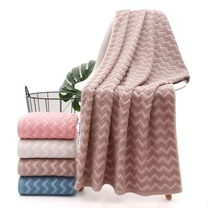 Serviette de Bain en Coton Ultra Doux à Effet Ondulé pour Adultes, Écologique, Séchage Rapide, Absorbante, Idéale pour Hôtels et Usage Commercial Polyvalent (Vente en Gros) - Product Image 2