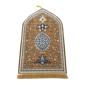 Tapis de prière islamique de petite taille en polyester, forme d'arche du Dôme de <span class=keywords><strong>la</strong></span> <span class=keywords><strong>Mecque</strong></span>, épaissi, lavable, <span class=keywords><strong>pour</strong></span> voyage et usage domestique, directement de l'usine - Product Image 3