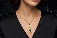 Collier Pendentif Religieux Saint Jude Or Émail Vert Cristal Halo Bijoux Catholiques Vente en Gros Pendentif Saint pour Femme