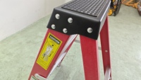 Tabouret pliant 3 marches isolé en fibre de verre EN131 150 kg Antidérapant Léger Non conducteur pour salle de tableau électrique