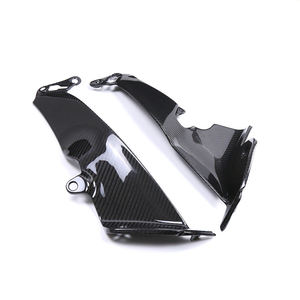 แผงข้างถังคาร์บอนไฟเบอร์สำหรับยามาฮ่า วายซีเอฟ-อาร์1 ปี 2009-2014 - Product Image 4