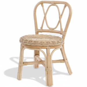 Chaise pour enfants en rotin faite à la main avec design sécurisé, mobilier en osier écologique pour les événements d'enfants, salon, cuisine - Product Image 1