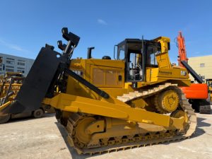 รถดันดิน CAT D8R มือสองสมรรถนะสูง พร้อมอุปกรณ์ริปเปอร์สำหรับงานหนัก เหมาะสำหรับงานเคลียร์พื้นที่เหมือง - Product Image 1