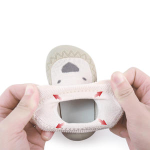 Chaussette antidérapante pour <span class=keywords><strong>bébé</strong></span>, chaussette pour enfant, chaussons antidérapants avec motif animal mignon, premiers pas pour garçons et filles - Product Image 4