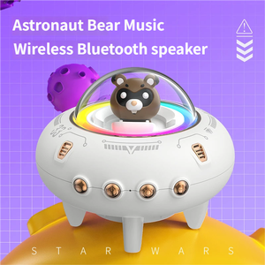 Haut-parleur Bluetooth sans fil avec appel mains libres, lecture de carte TF, lumière RGB, design créatif mignon d'astronaute ours OVNI - Product Image 1