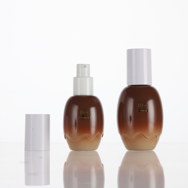 Custom Service Refillable 30ml 50ml Glass Bottle Packaging with Lotion Pump for Cosmetic Packaging