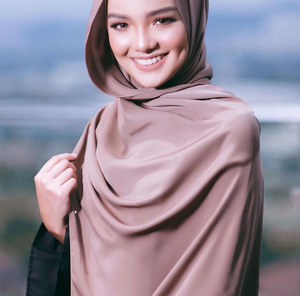 Chal <span class=keywords><strong>de</strong></span> Pashmina sedoso <span class=keywords><strong>de</strong></span> poliéster satinado <span class=keywords><strong>para</strong></span> mujer, pañuelo <span class=keywords><strong>para</strong></span> la cabeza, turbante, gorro Hijab <span class=keywords><strong>para</strong></span> <span class=keywords><strong>vestidos</strong></span> <span class=keywords><strong>de</strong></span> noche, <span class=keywords><strong>fiesta</strong></span> nupcial, ocasión especial - Product Image 1