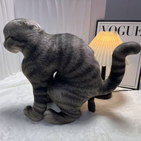 Pendentif en peluche chat qui fait des crottes, mignon et original, en tissu super doux, taille 11-30 cm, accessoire de fête amusant et unique